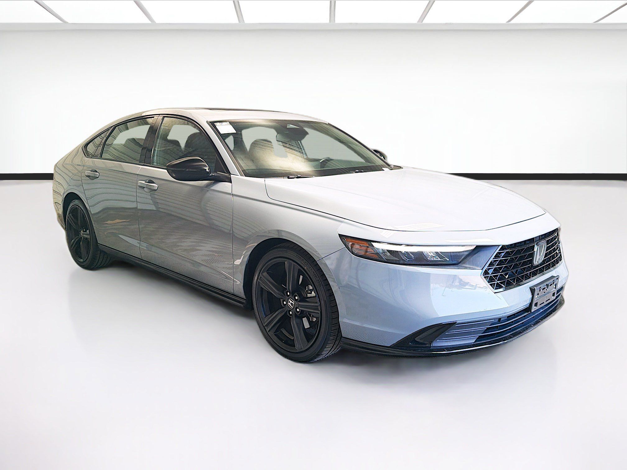 Used 2024 Honda Accord Sport image 3
