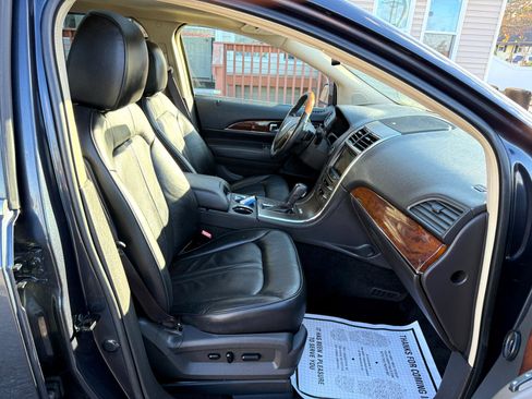 Used 2014 Lincoln MKX AWD w/ Equipment Group 102A image 49