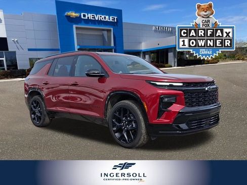 Used 2024 Chevrolet Traverse RS w/ LPO, Floor Liner Package image 1