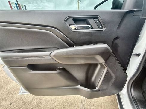 Used 2023 Chevrolet Colorado LT w/ LT Convenience Package II AWD/4WD image 21