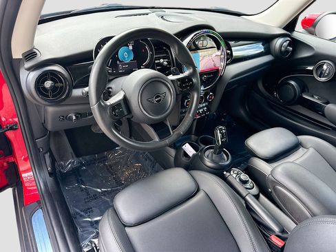 Certified 2024 MINI Cooper S image 9