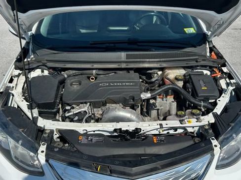 Used 2016 Chevrolet Volt Premier w/ Driver Confidence Package FWD image 62