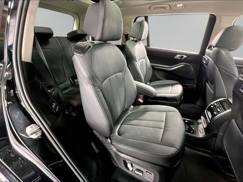 Used 2022 BMW X7 xDrive40i w/ Executive Package AWD/4WD image 25