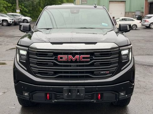 Used 2024 GMC Sierra 1500 AT4 w/ Technology Package AWD/4WD image 2