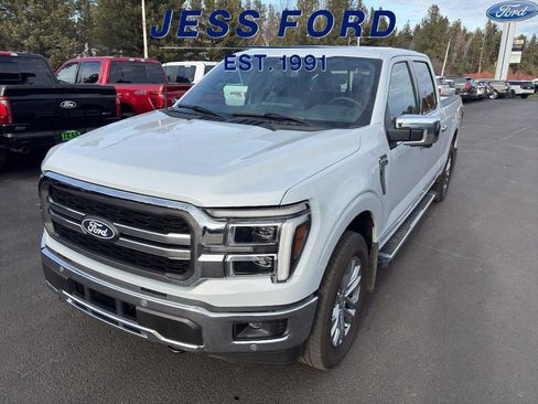 Used 2025 Ford F150 Lariat w/ Tow/Haul Package image 8