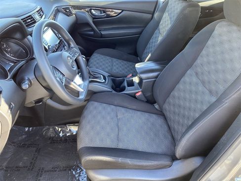 Certified 2019 Nissan Rogue Sport SV image 18