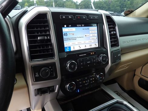 Used 2019 Ford F250 Lariat w/ Lariat Ultimate Package AWD/4WD image 24