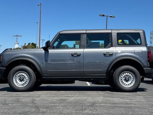 New 2025 Ford Bronco 4-Door AWD/4WD image 7