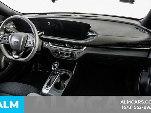 Used 2025 Buick Envista Preferred image 22