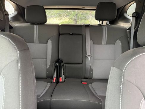 Used 2025 Chevrolet Blazer LT FWD image 38