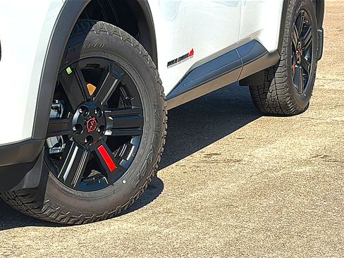 New 2026 Nissan Rogue SV image 3