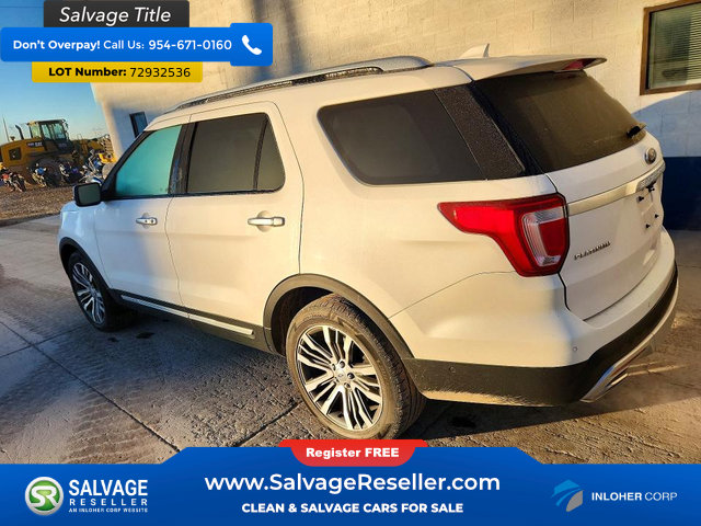 Used 2017 Ford Explorer Platinum AWD/4WD image 3