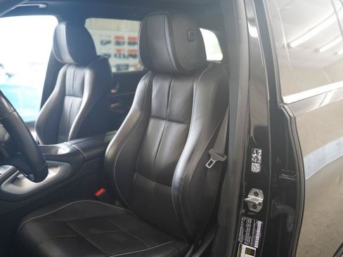 Used 2021 Mercedes-Benz GLS 580 4MATIC image 26