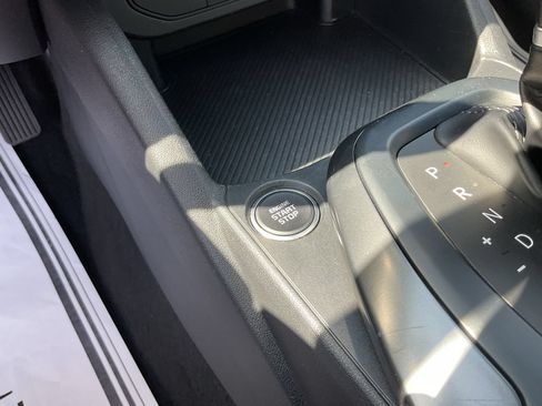 Used 2025 Kia K4 FWD image 25