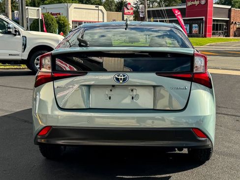 Used 2019 Toyota Prius LE FWD image 5