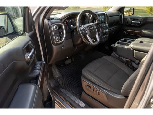 Used 2020 GMC Sierra 1500 Elevation w/ Elevation Value Package image 11