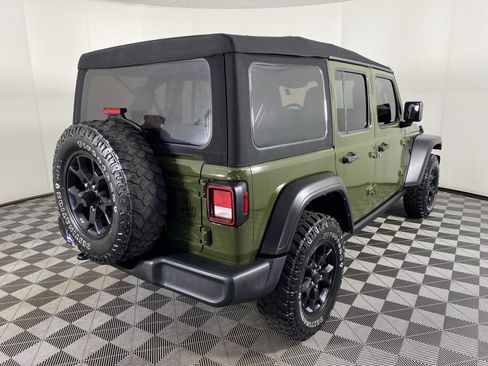 Used 2022 Jeep Wrangler Unlimited Sport AWD/4WD image 6