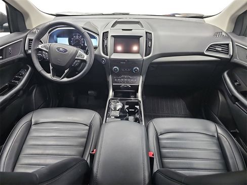 Used 2020 Ford Edge SEL w/ Convenience Package image 9
