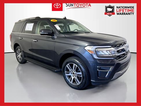 Used 2024 Ford Expedition Limited image 1