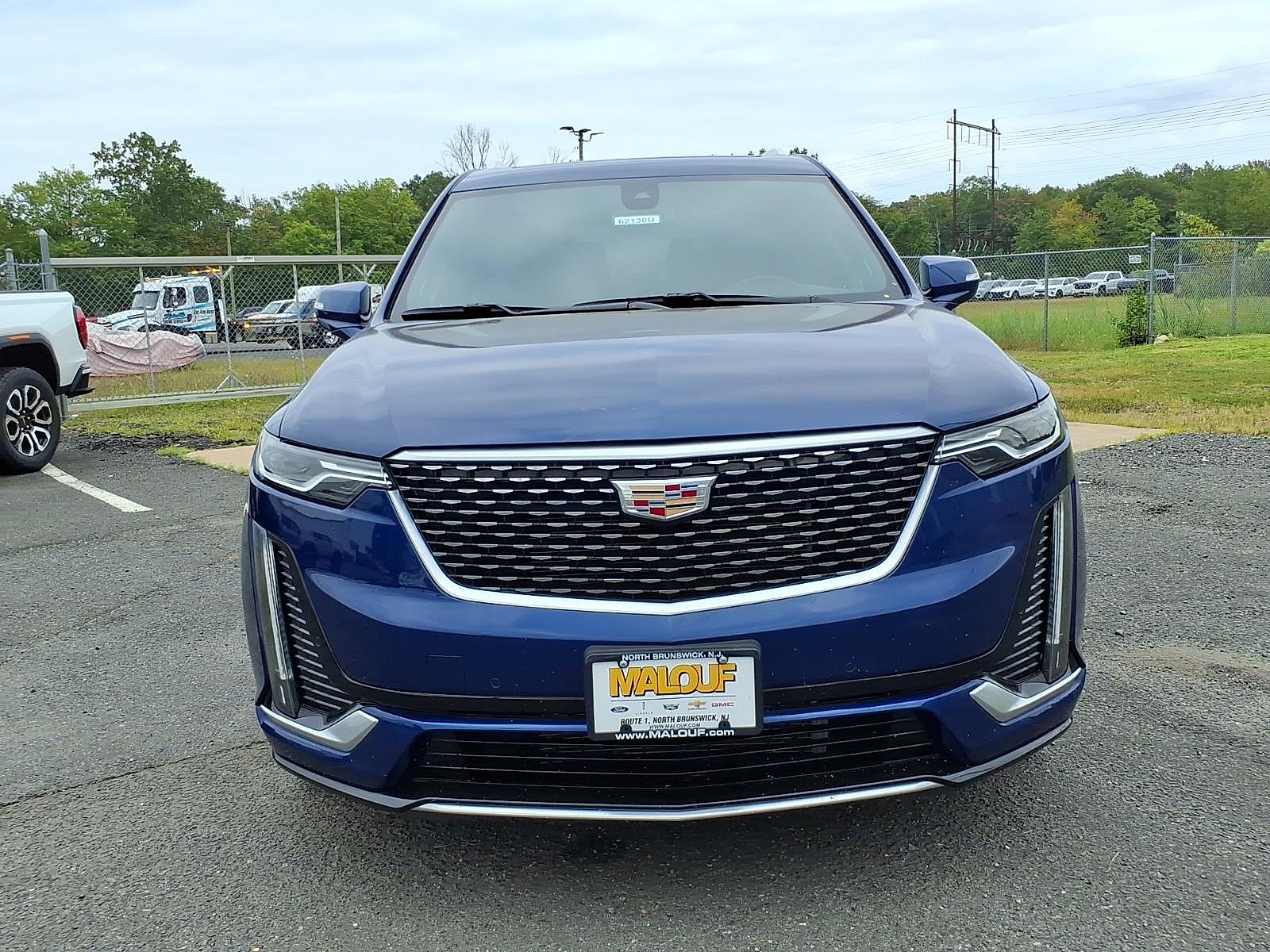 Used 2024 Cadillac XT6 Premium Luxury AWD/4WD image 2