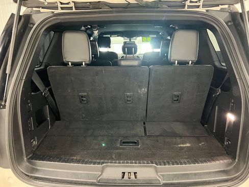 Used 2018 Ford Expedition XLT w/ Equipment Group 201A AWD/4WD image 13