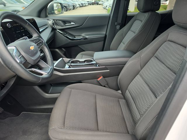 Used 2025 Chevrolet Equinox LT AWD/4WD image 14