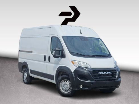 Used 2024 RAM ProMaster 2500 w/ Convenience Group FWD image 1