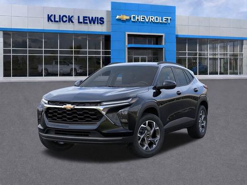 New 2026 Chevrolet Trax LT w/ LT Convenience Package FWD image 6