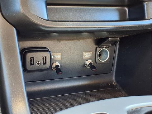 Used 2022 Chevrolet Colorado LT w/ Fleet Safety Package image 14