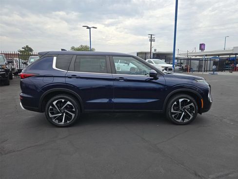 Used 2022 Mitsubishi Outlander SE FWD image 28