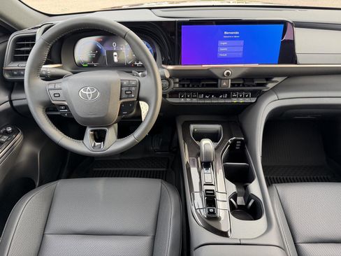 New 2026 Toyota Crown Signia image 21