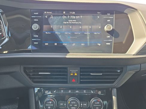 Used 2023 Volkswagen Jetta SEL image 22