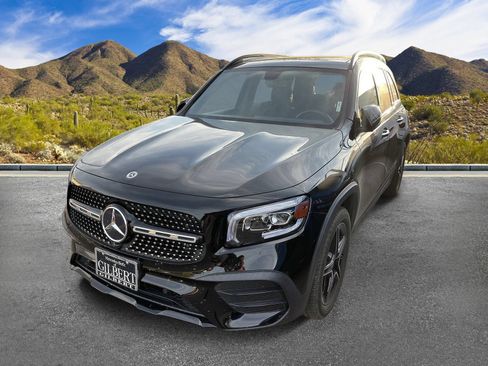 Used 2022 Mercedes-Benz GLB 250 image 2
