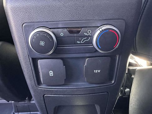 Certified 2022 Ford Explorer XLT w/ Equipment Group 202A image 16