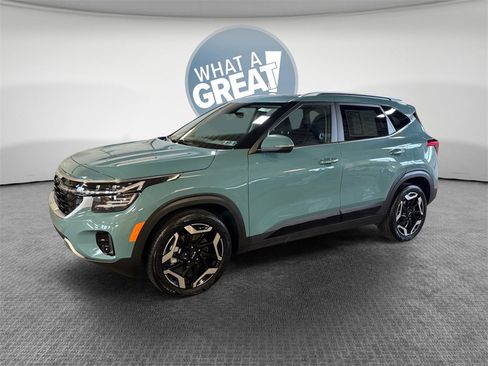 Certified 2024 Kia Seltos SX w/ SX Sunroof Package image 8