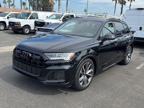 Used 2023 Audi SQ7 Prestige image 1