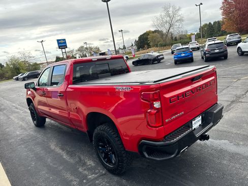 Used 2021 Chevrolet Silverado 1500 LT Trail Boss w/ Convenience Package II image 9