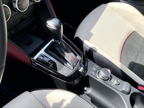 Used 2018 MAZDA CX-3 Grand Touring FWD image 17