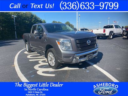 Used 2021 Nissan Titan SV w/ SV Convenience Package