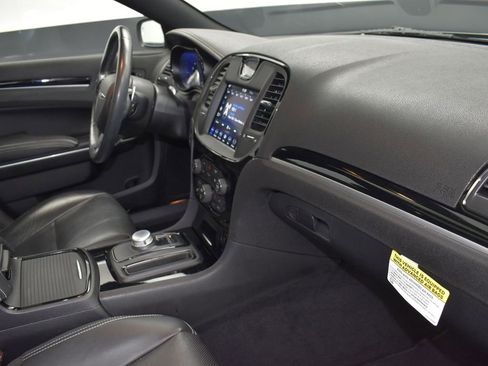 Used 2020 Chrysler 300 S w/ 300S Premium Group image 22