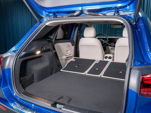 Certified 2025 Mercedes-Benz GLA 250 image 8