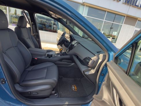 Used 2025 Subaru Outback Wilderness image 11