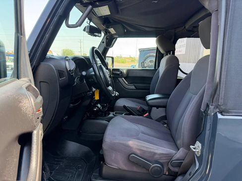Used 2016 Jeep Wrangler Sport w/ Quick Order Package 23S AWD/4WD image 16