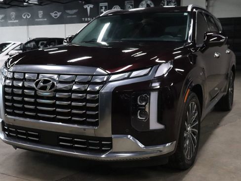 Used 2024 Hyundai Palisade Calligraphy image 1