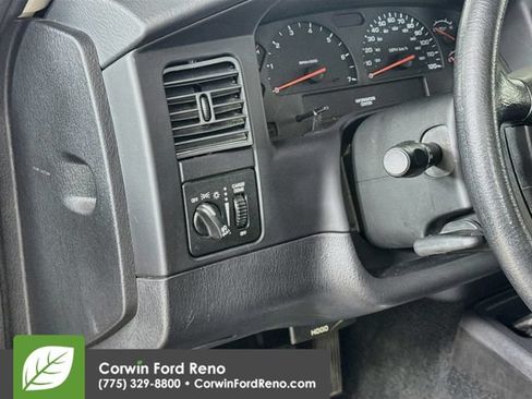 Used 2004 Dodge Dakota SLT w/ Chrome Appearance Group AWD/4WD image 13