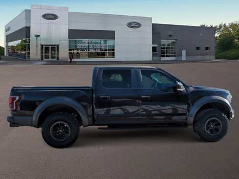 Used 2017 Ford F150 Raptor w/ Equipment Group 802A Luxury image 12