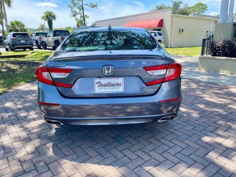 Used 2018 Honda Accord Sport image 4