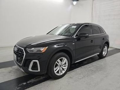 Used 2023 Audi Q5 2.0T Premium w/ Convenience Package