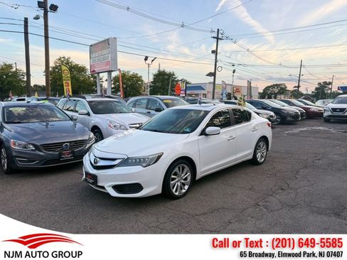 Used 2016 Acura ILX FWD image 1