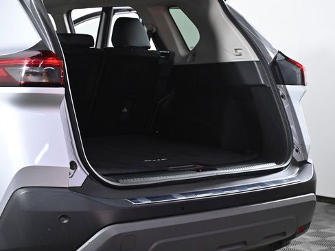 Used 2023 Nissan Rogue SV w/ SV Premium B Package image 33